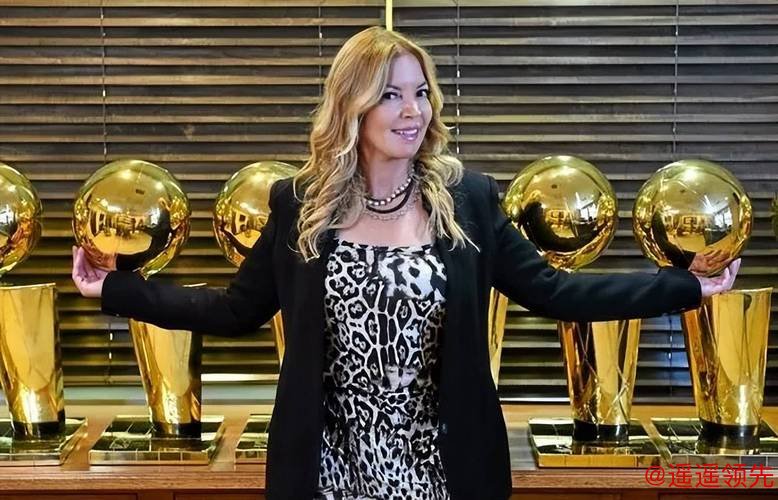 珍妮巴斯彻底转变立场，揭露詹姆斯七大问题，里奇·保罗激烈回应